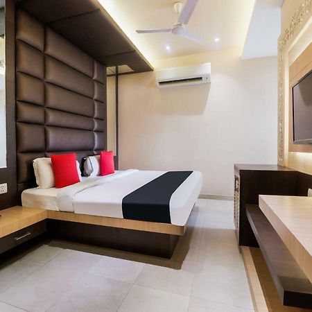 Capital O 46218 Royal Cottage Suite Kanpur Extérieur photo