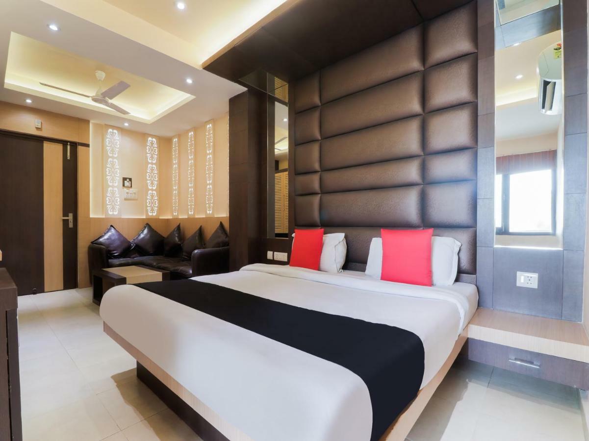 Capital O 46218 Royal Cottage Suite Kanpur Extérieur photo