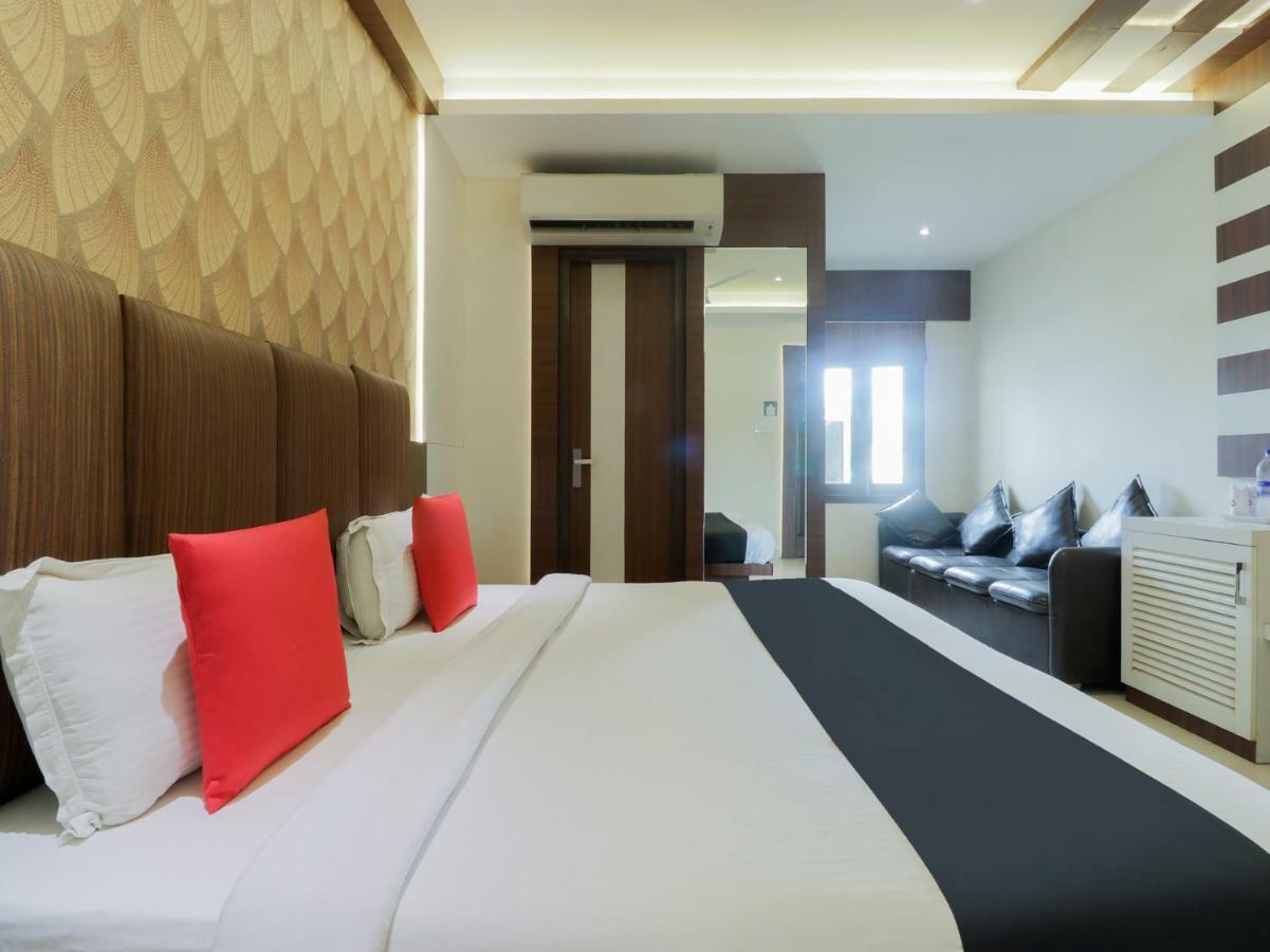 Capital O 46218 Royal Cottage Suite Kanpur Extérieur photo