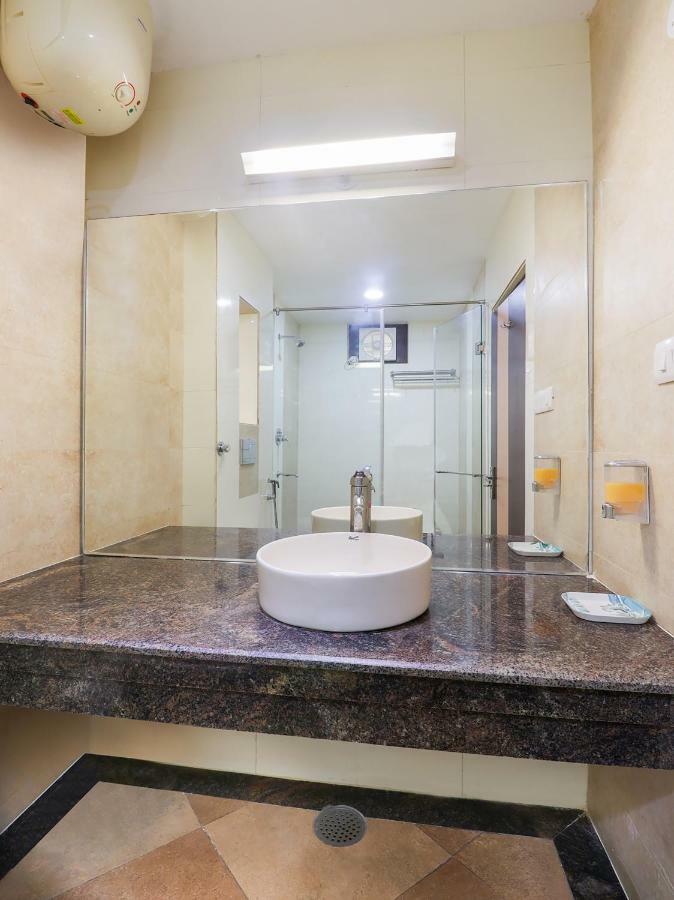 Capital O 46218 Royal Cottage Suite Kanpur Extérieur photo